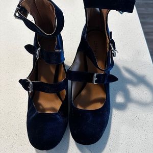 BRAND NEW Indigo Rd Block Heels
